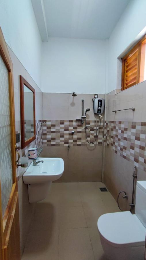 Aqua Blue Hotel Arugam Bay Luaran gambar