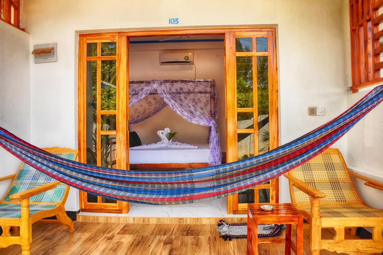 Aqua Blue Hotel Arugam Bay Luaran gambar