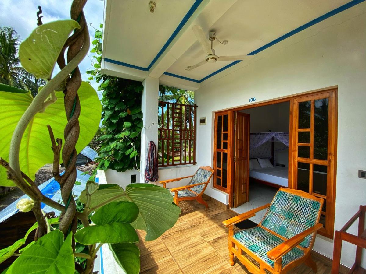 Aqua Blue Hotel Arugam Bay Luaran gambar