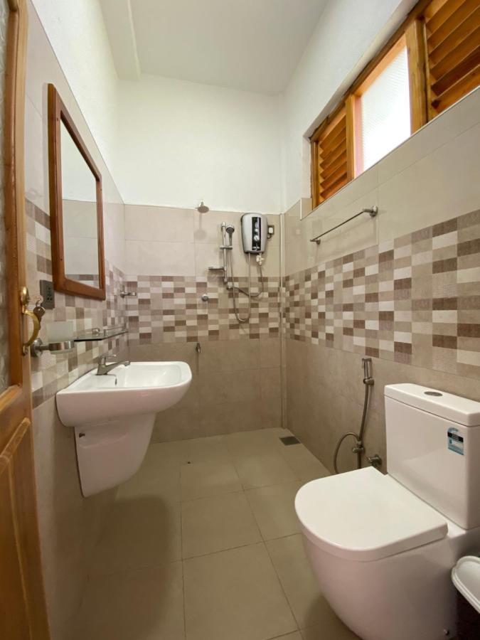 Aqua Blue Hotel Arugam Bay Luaran gambar
